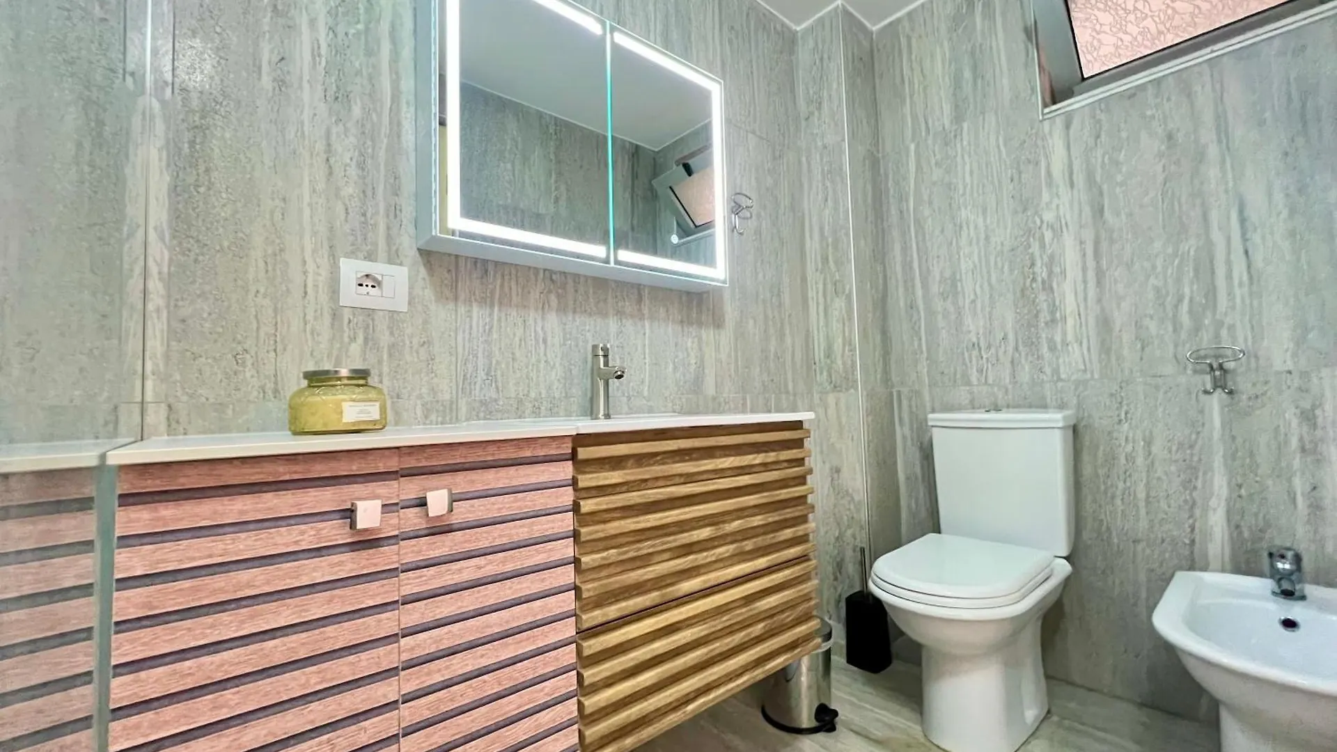 Bel Mare Apartment 2 Avlonya